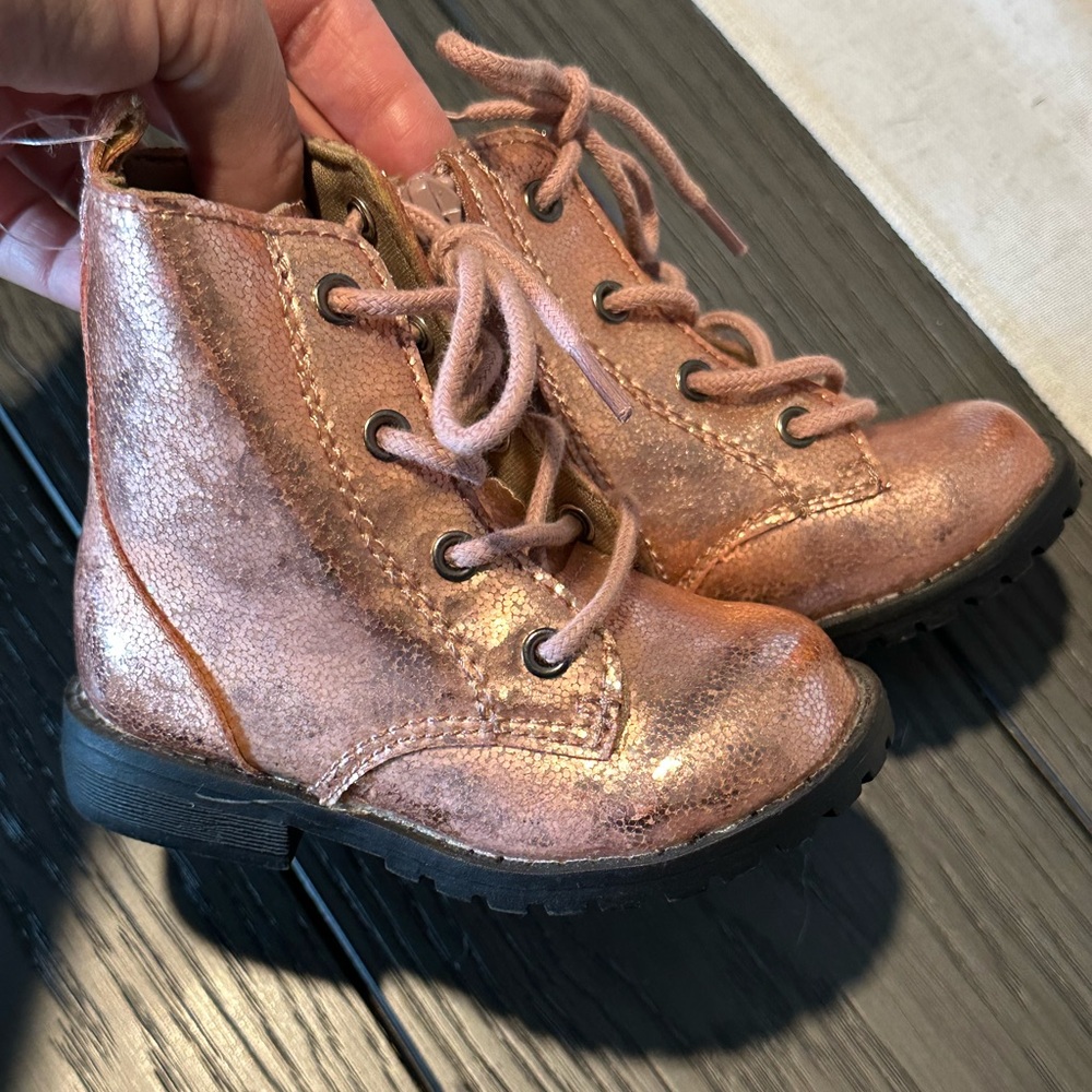 Gap kids size 5 pink boots